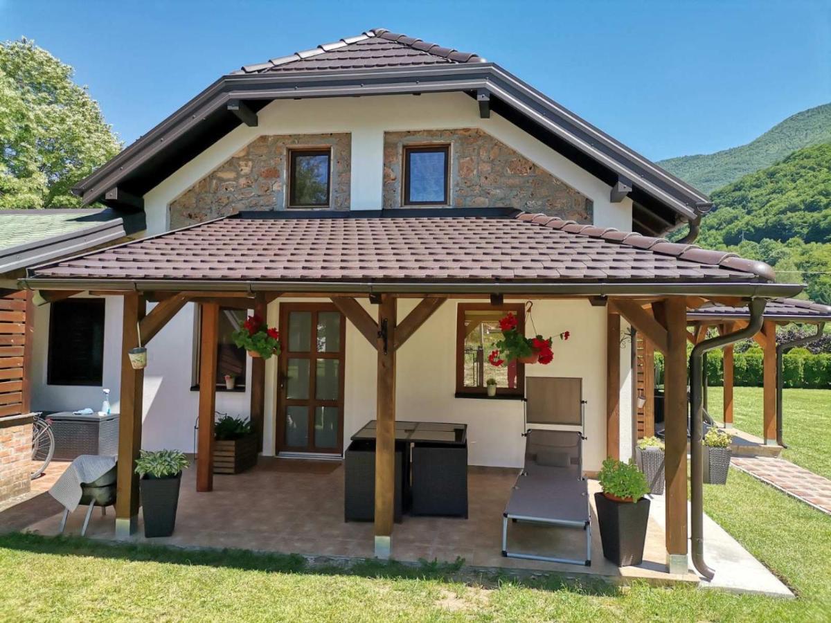 Apartmani Jovanovic 페루사스 외부 사진