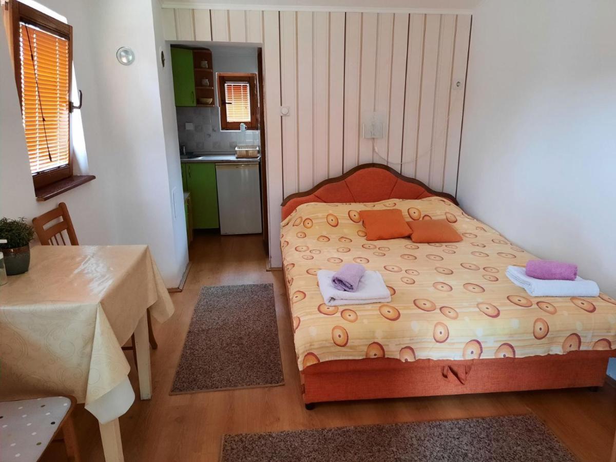 Apartmani Jovanovic 페루사스 외부 사진