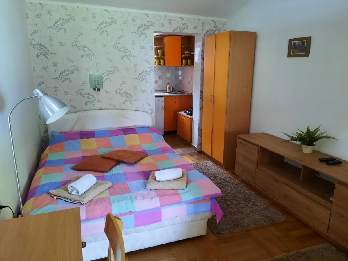Apartmani Jovanovic 페루사스 외부 사진