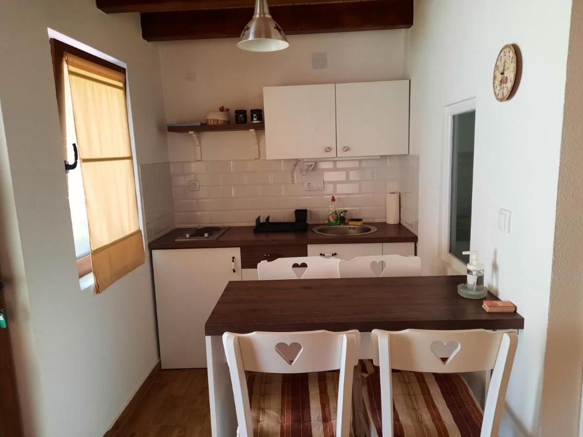Apartmani Jovanovic 페루사스 외부 사진