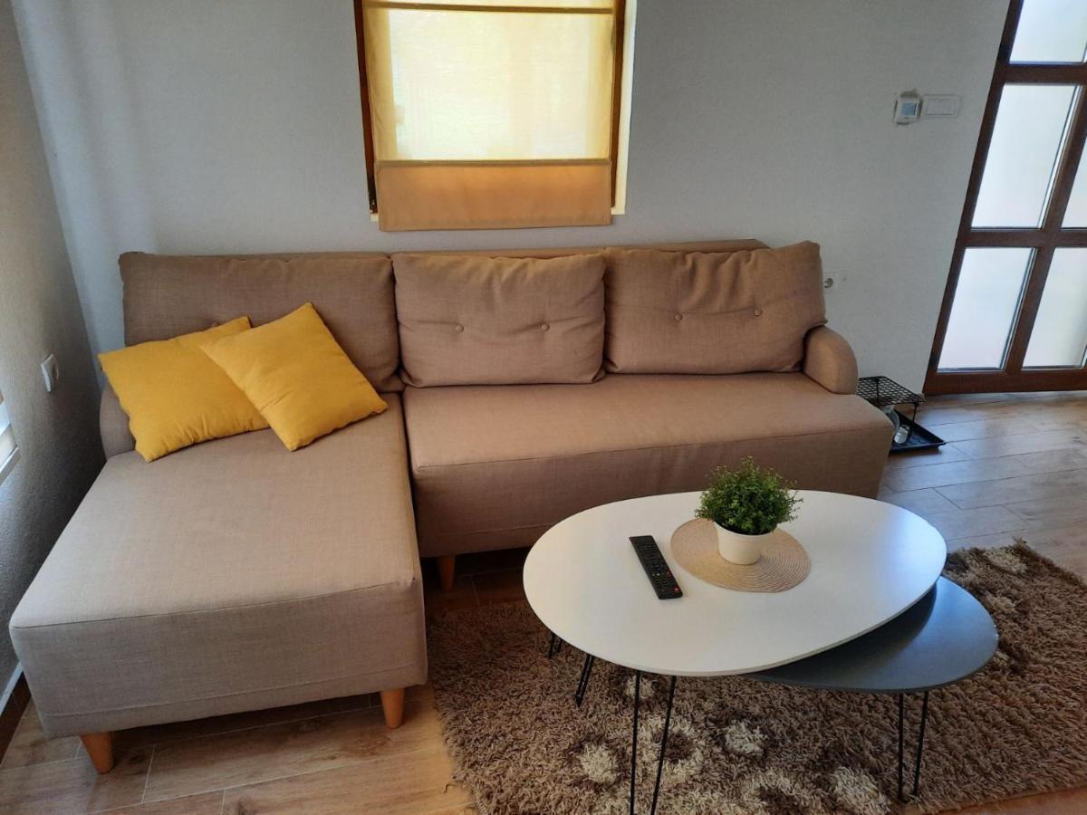 Apartmani Jovanovic 페루사스 외부 사진