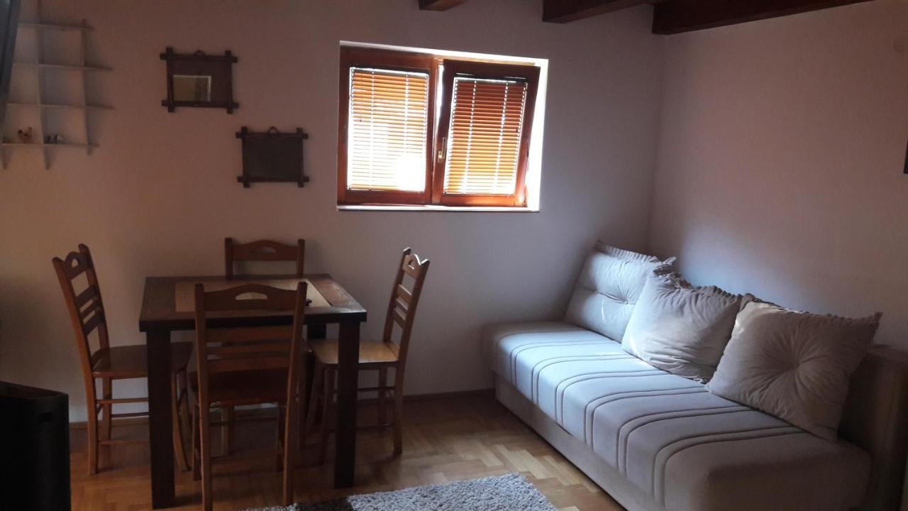 Apartmani Jovanovic 페루사스 외부 사진
