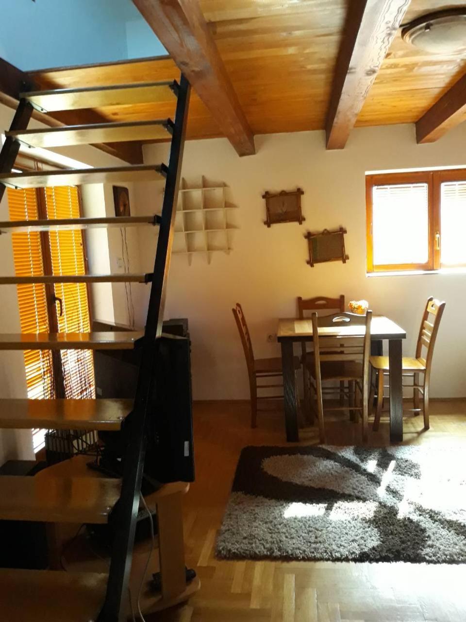 Apartmani Jovanovic 페루사스 외부 사진