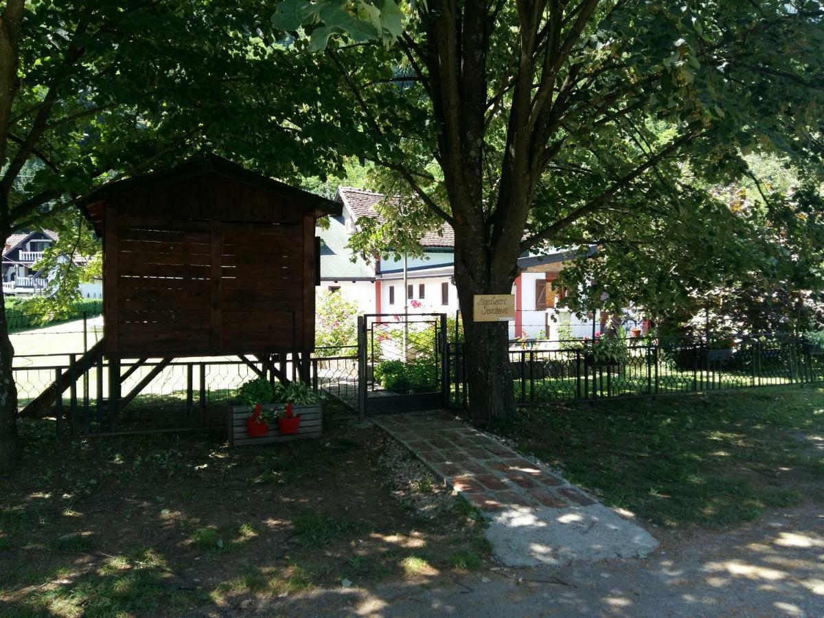Apartmani Jovanovic 페루사스 외부 사진